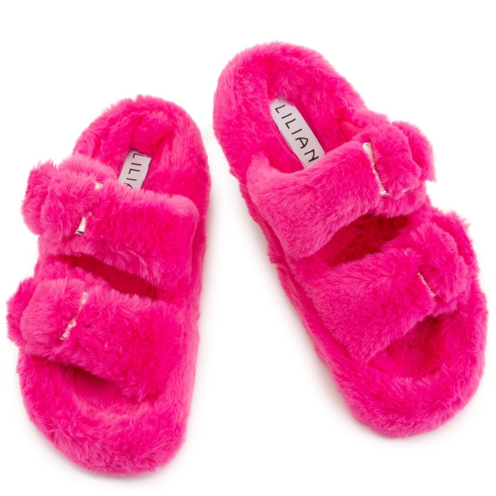 LILIANA SHOES DEARLY-3 2 STRAP FUR SANDALSin Fuchsia Size 7 with silver accents